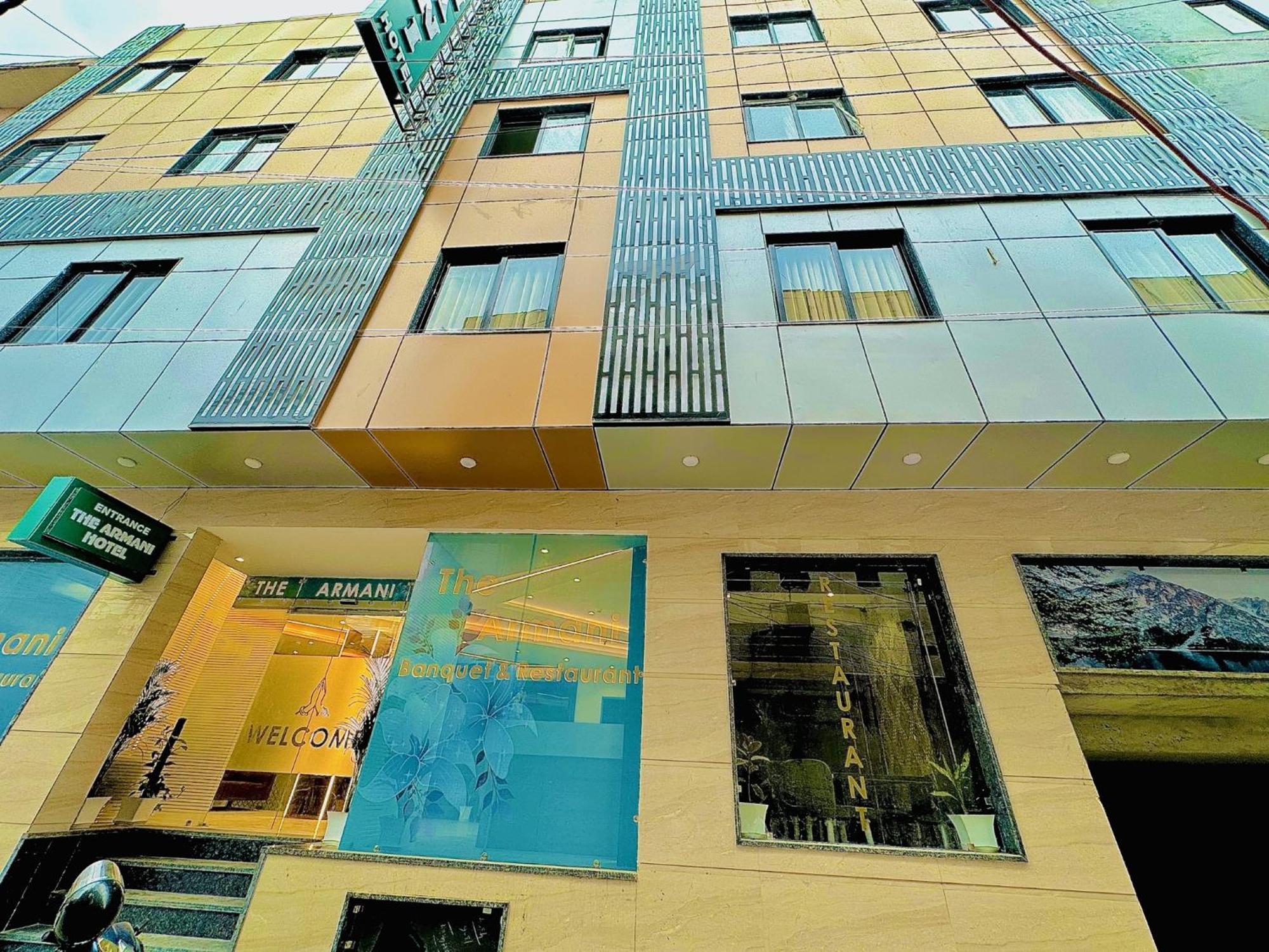 Hotel Hsp Plaza New Delhi Bagian luar foto