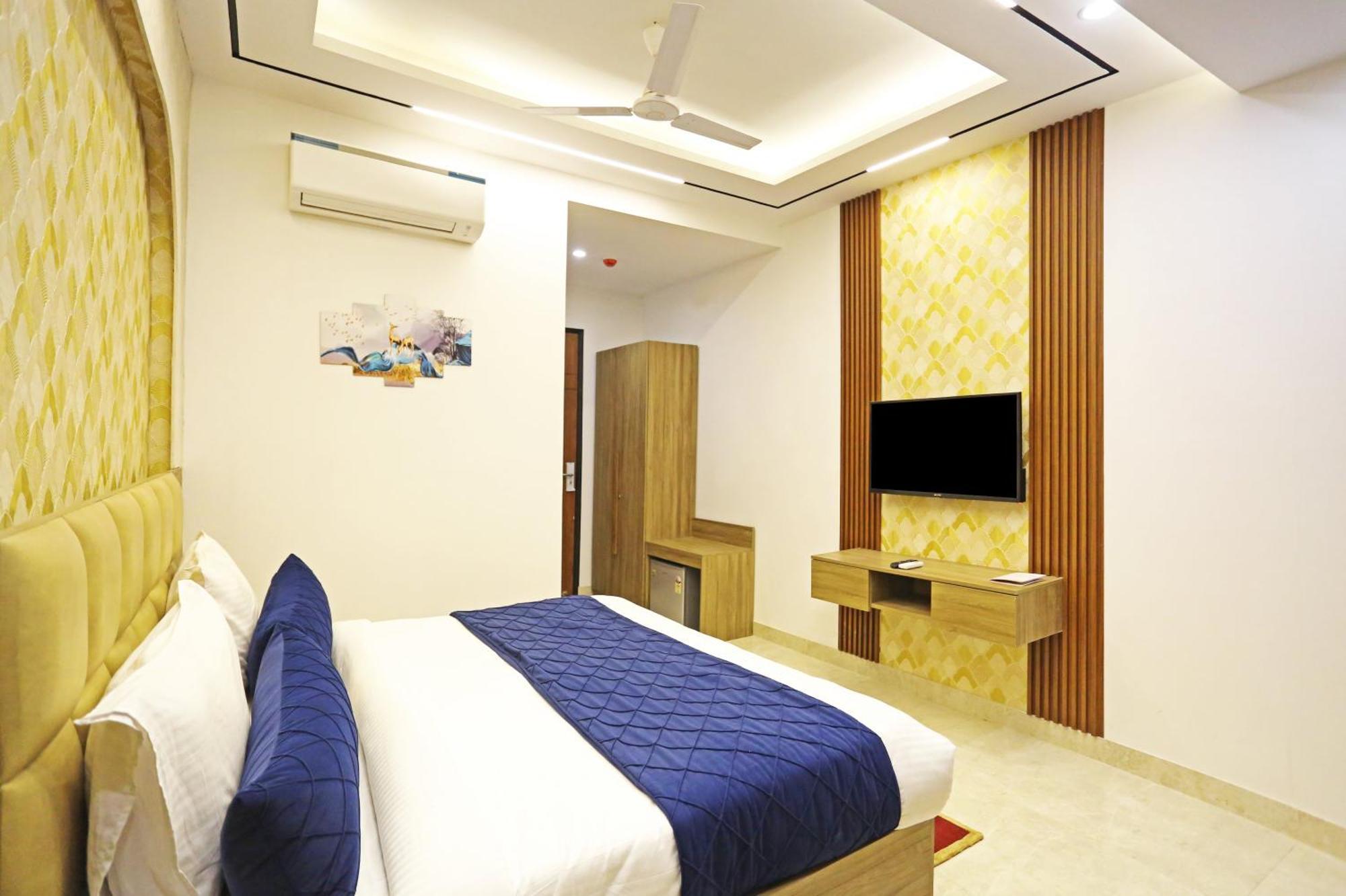 Hotel Hsp Plaza New Delhi Bagian luar foto