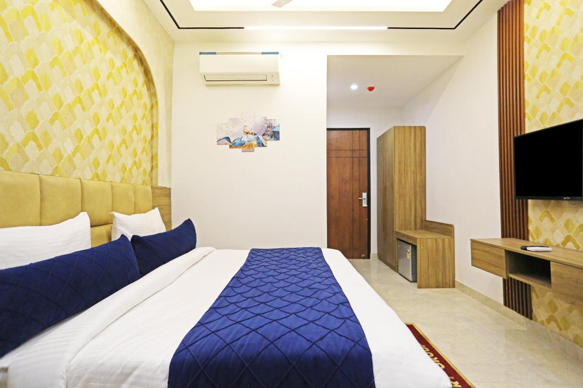 Hotel Hsp Plaza New Delhi Bagian luar foto